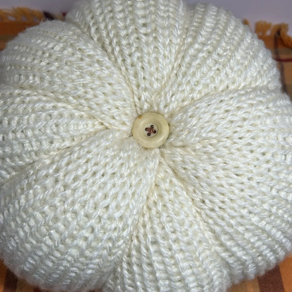 Knit Cream Pumpkin Decor
